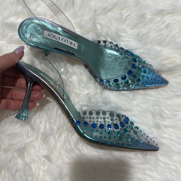 New Aquazzura starburst sling pumps
Size 36US - Picture 8 of 12